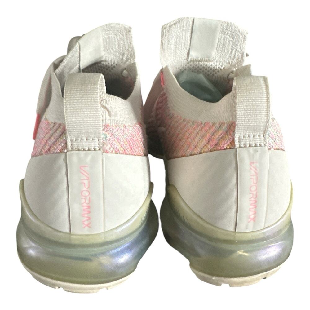 Nike Wmns Air VaporMax Flyknit 3 in the "Sunset Pulse AJ6910-008) Size 10 - Picture 4 of 8